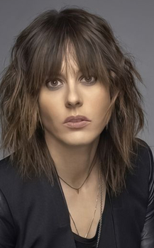 Kate Moennig